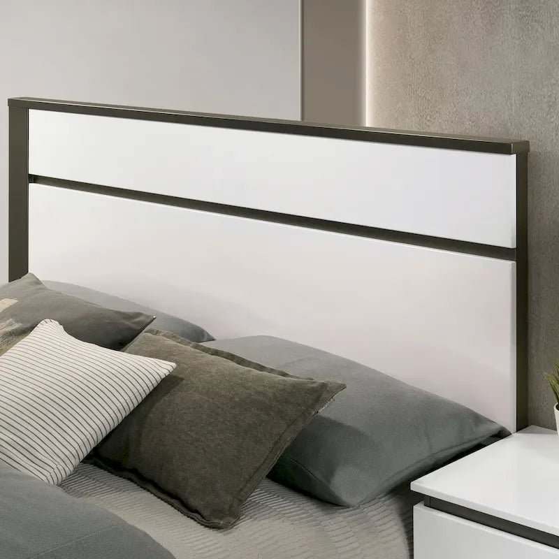Furniture of America Conjira Modern 4-Piece White Wood Storage Bedroom Set