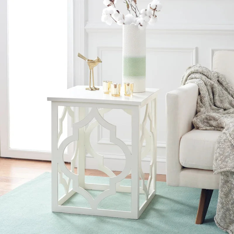 SAFAVIEH Grayce Trellis Silver Leaf End Table. - 19  W x 19  D x 23  H - 19Wx19Dx23H