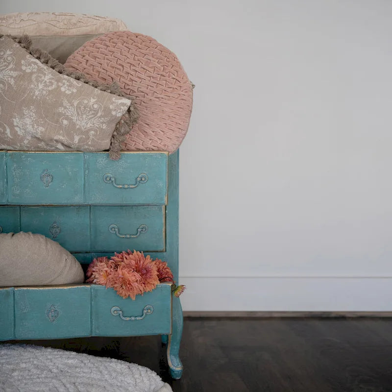 Distressed Wood 3-Drawer Dresser